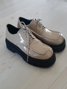 Miista Beige Patent Lace-Up Platform Shoes Size 37 US 6.5